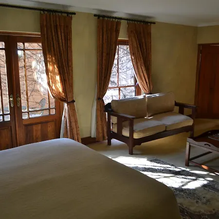 Foxwood House Boutique Hotel-3