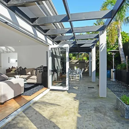 Stay Auckland-2