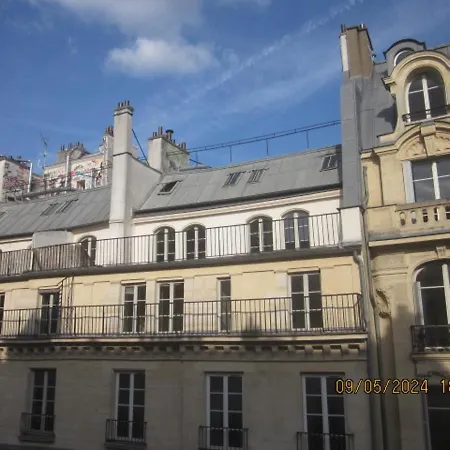 Bed And Breakfast Paris Centre-2