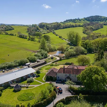Godshill Park Barn-3
