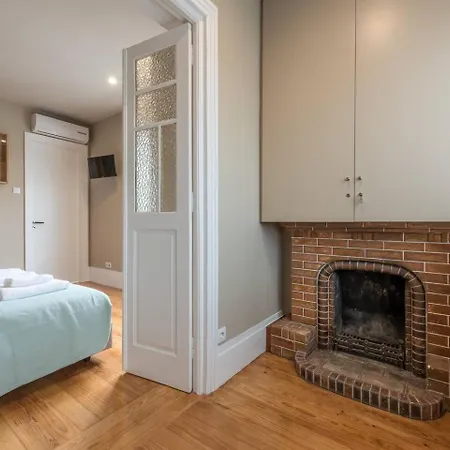 Serenata Boutique Rooms-2