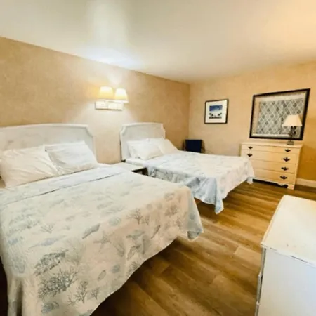 The Lamplight Inn-2