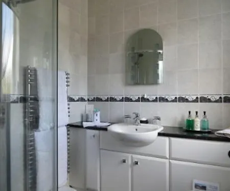 Mounthaven Guest House-3