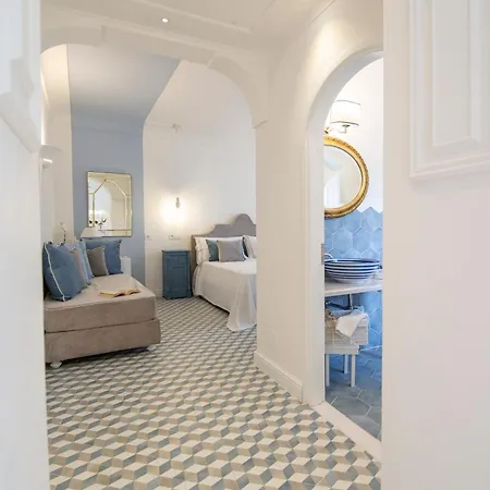 Casa Lucia Relaxing Rooms-2