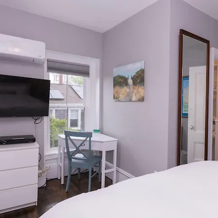 Prince Albert Guest House, Provincetown-3