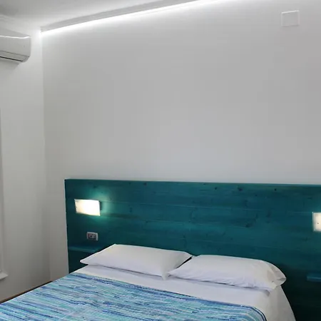 Otto&Mezzo B&B-3
