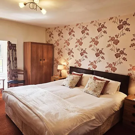 Dunns Houses Farmhouse B&B-2