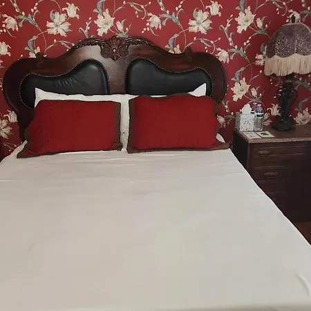 Greystone Manor Bed & Breakfast-2