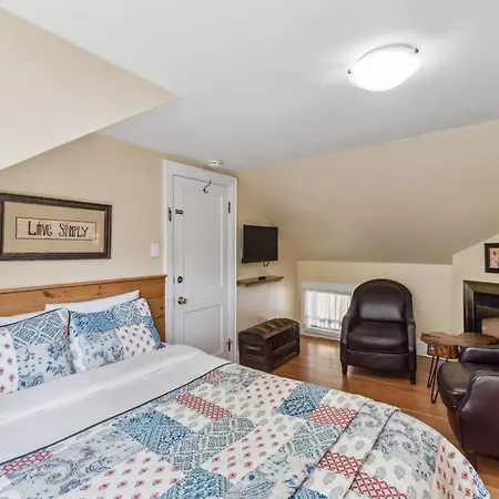 Farmhouse Inn B&B-3