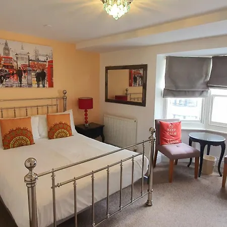 Grand Pier Guest House-2