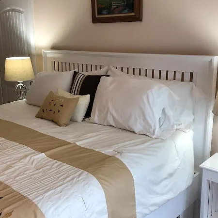 Stamford Gables Bed And Breakfast-2