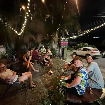 Hotel & Hostel Sloth Backpackers-2