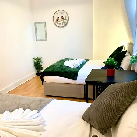 Aldgate East B&B-2