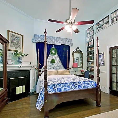 Chesnut Cottage Inn-2