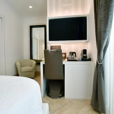 Domus De Cinti Boutique Rooms-3