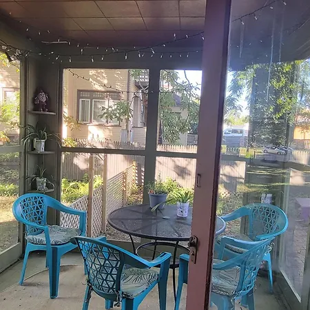 The Weis Mansion Bed And Breakfast-3