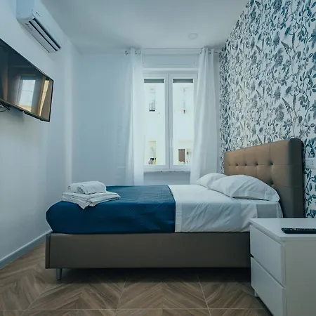 Otis Rooms-2