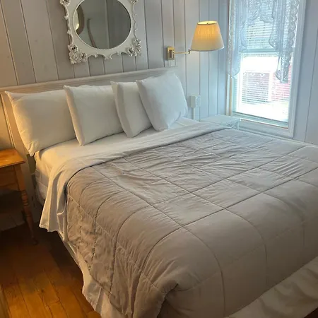 The Vermont Inn-3
