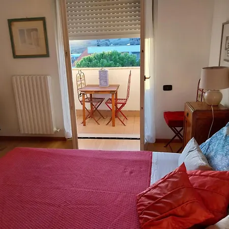 My b&b - Strada Vecchia del Pinocchio 3/B-2