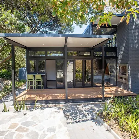 Coral Wood Self Catering Suites And B&B-2