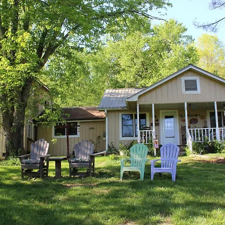 Henson Cove Place Bed And Breakfast W/Cabin-3