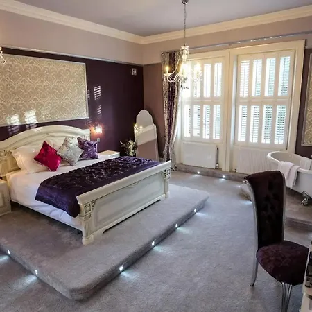 Derby Manor-2