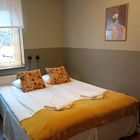 Kristinebergs Bed & Breakfast-3