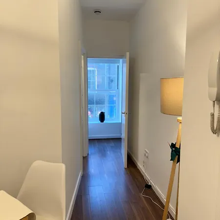 Beautiful Room 2 In Central London-3