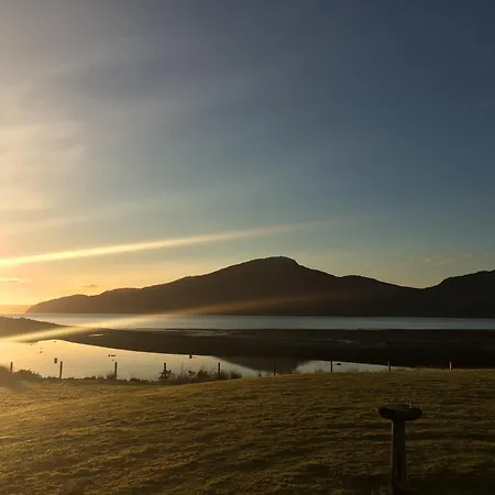 Kirkton Bay House Bed And Breakfast-2