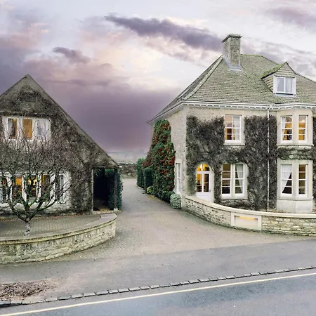 Cotteswold House-2