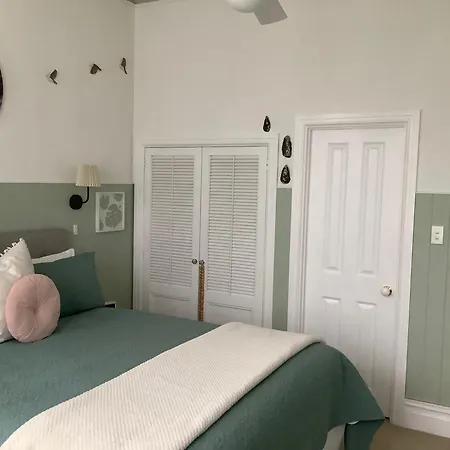 Chelsea House Bed & Breakfast-2