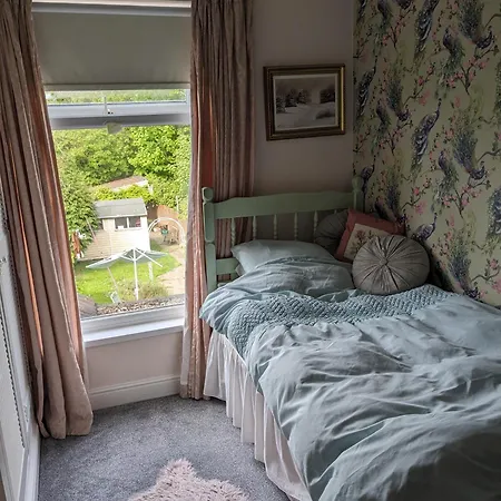 6 Trinity Grove Ella Street Hu5 3Bb-3
