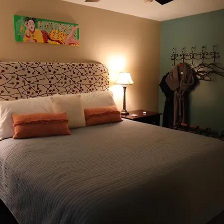 Harvest House Inn-3