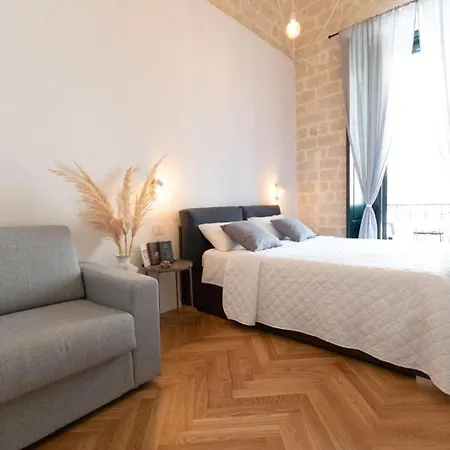 Centro Storico Rooms&Suites-2