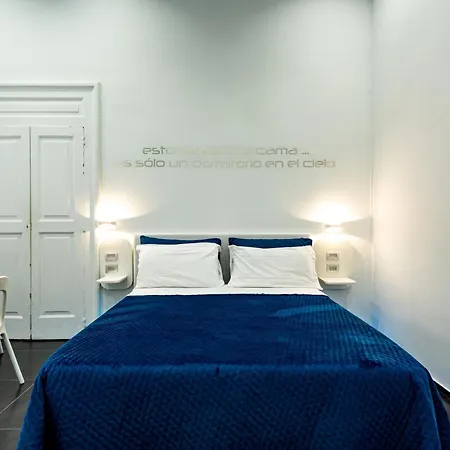 Skyhouse Chiatamone-3