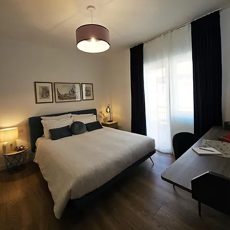 B&B Domus Teano Luxury Rooms-3