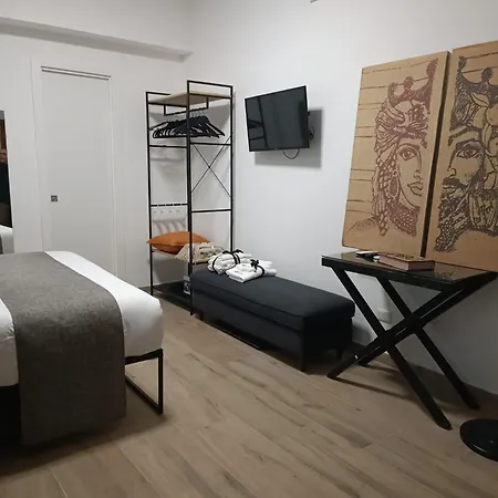 B&B Regina 381-2