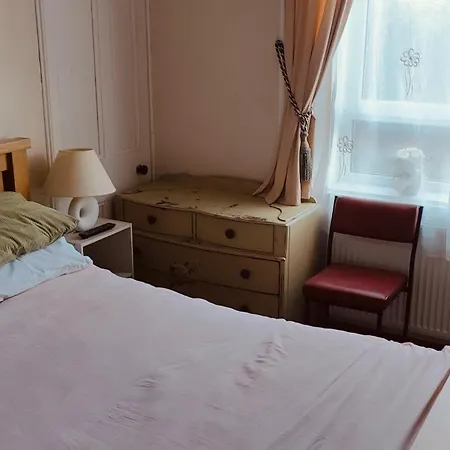 Forth Bay Guest House-3