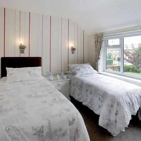 The Hinton Guest House-3