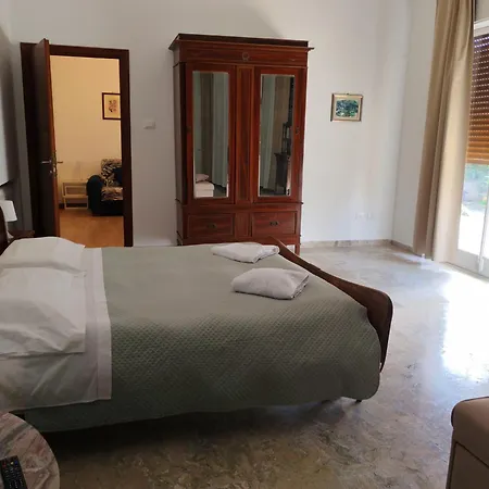 Giardino Delle Arance Luxury Rooms-3