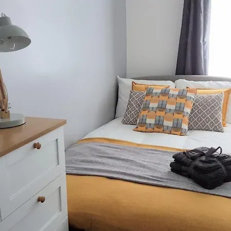 Townhouse @ Birches Head Road Stoke-2