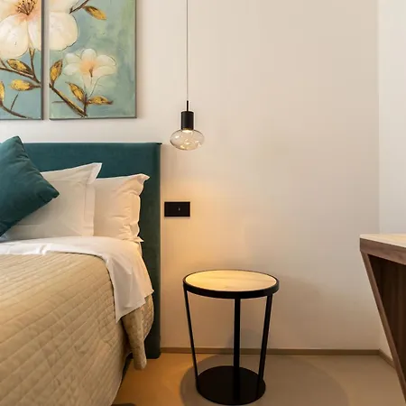 B&B Le Suites di Costanza-2