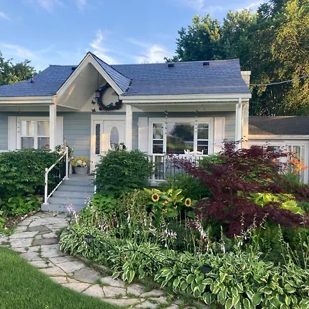 Glorious Gardens Bed And Breakfast-2
