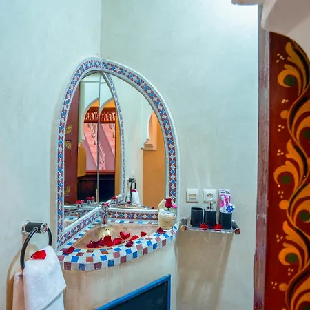 Riad Le Graff Pink-2