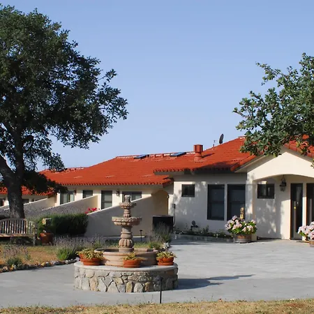 Inn At The Pinnacles-3