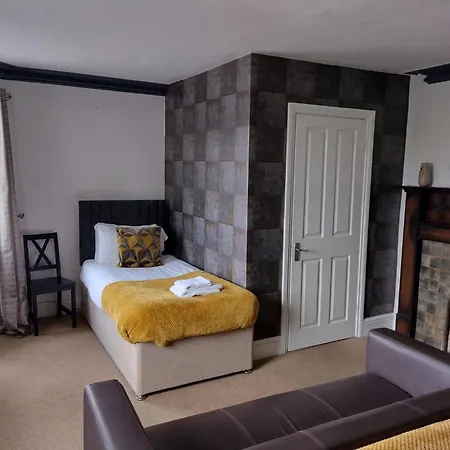 The Crown Inn - Rooms-3