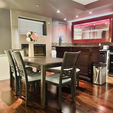 North Vancouver Lynn Valley Two Bedrooms Suite-2