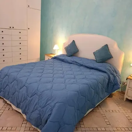 Le Chat Bleu-3