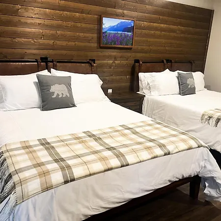 Spruce Lodge-2