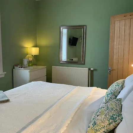 Hillcrest Bed & Breakfast-2